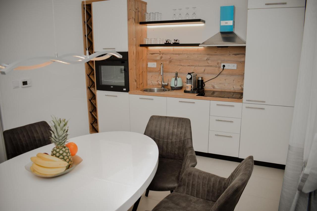 Bujroom Apartments Sarajevo Luaran gambar