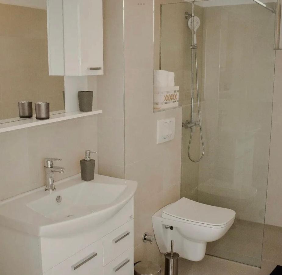 Bujroom Apartments Sarajevo Luaran gambar